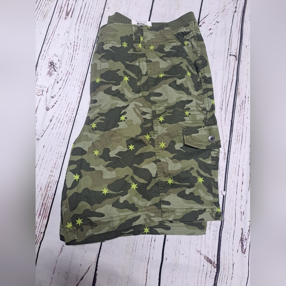 Style & Co Zig Zago Cargo Shorts-18 - Picture 3 of 8